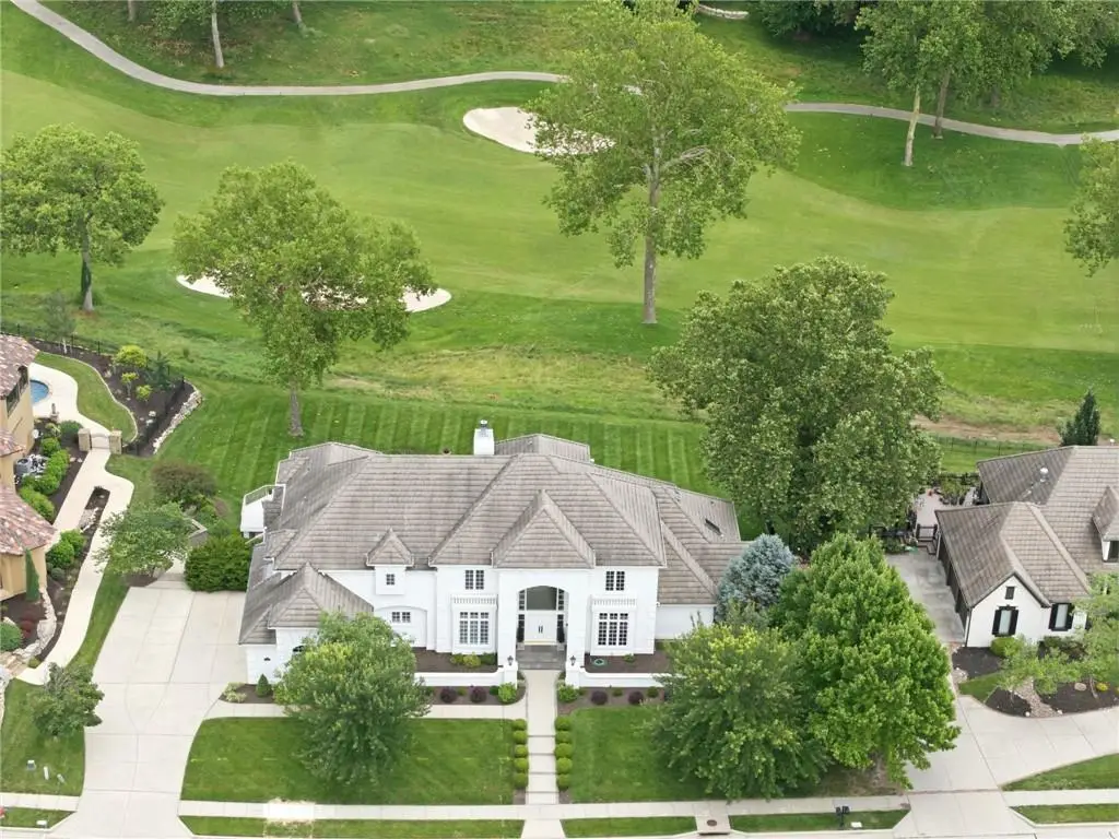 6517 Ridge Road, Kansas City, MO 64152 - #1