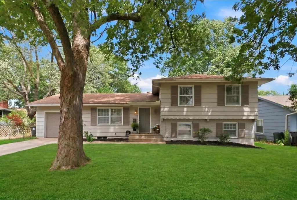 4115 S Cottage Avenue, Independence, MO 64055 - #1