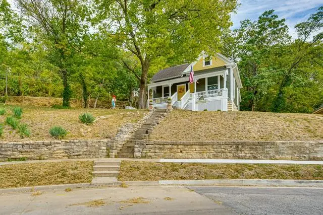 436 E Broadway Avenue, Excelsior Springs, MO 64024 - #2