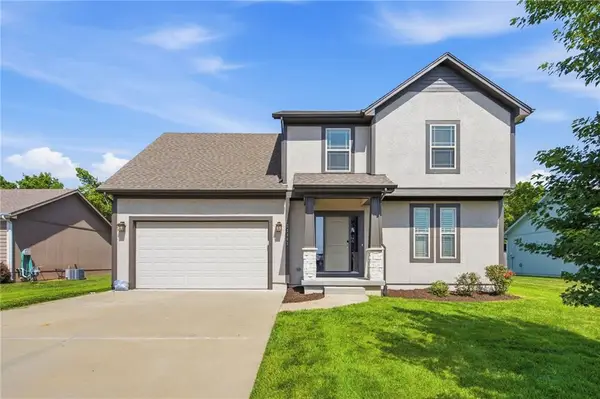 21141 Noble Street, Spring Hill, KS 66083