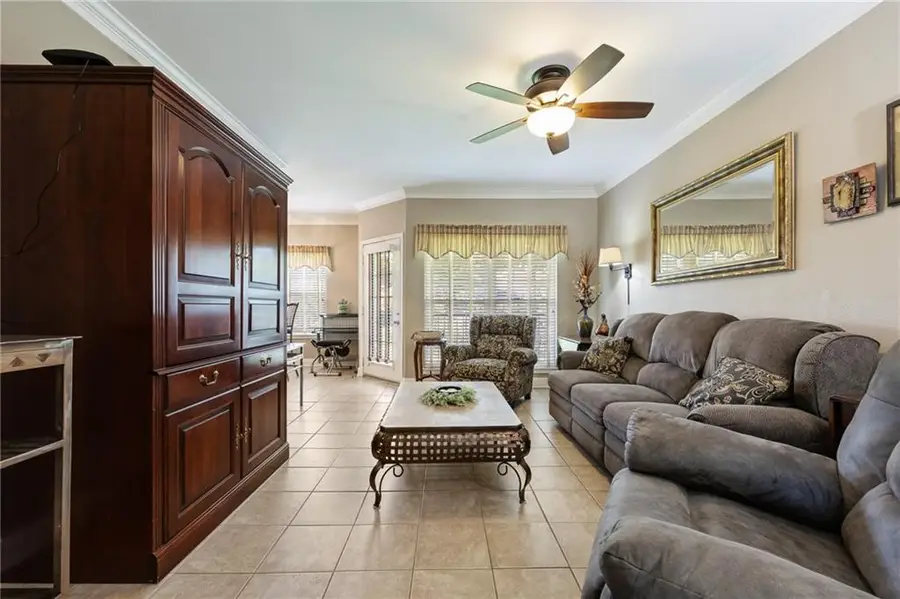11617G Tomahawk Creek Parkway #G, Leawood, KS 66211 - #3