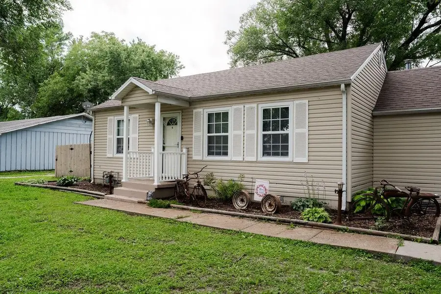 1207 S 32nd Street, Parsons, KS 67357 - #3