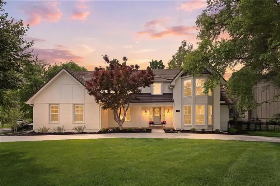 10426 Alhambra Street, Overland Park, KS 66207 - #2