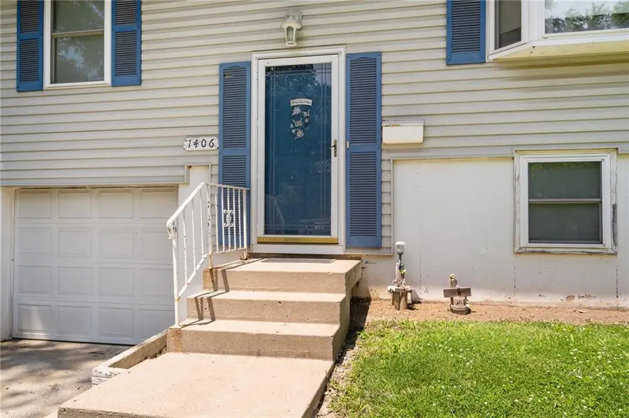 1406 N Osage Trail, Independence, MO 64058 - #2