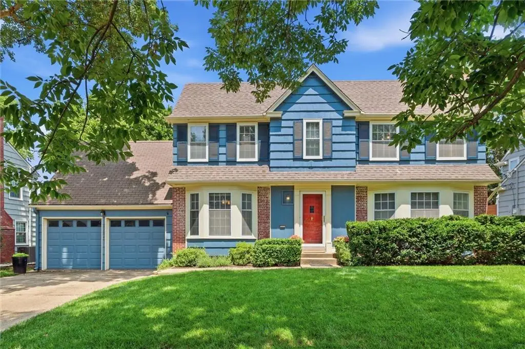 1204 W 69th Street, Kansas City, MO 64113 - #1