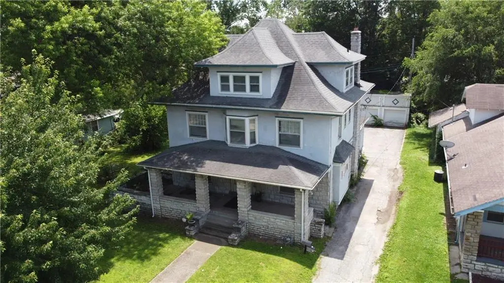 2211 E 69th Street, Kansas City, MO 64132 - #1