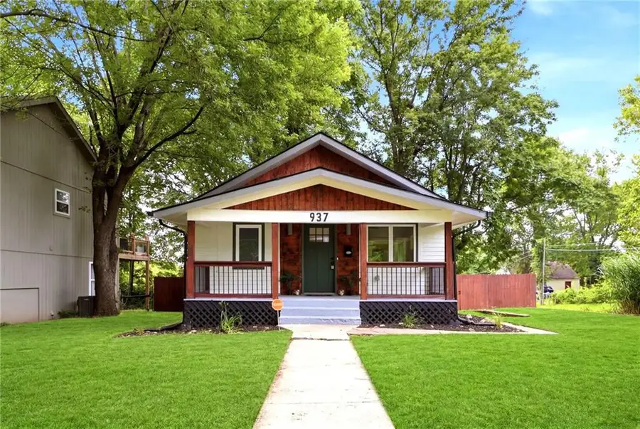 937 S Pope Avenue, Independence, MO 64050 - #2