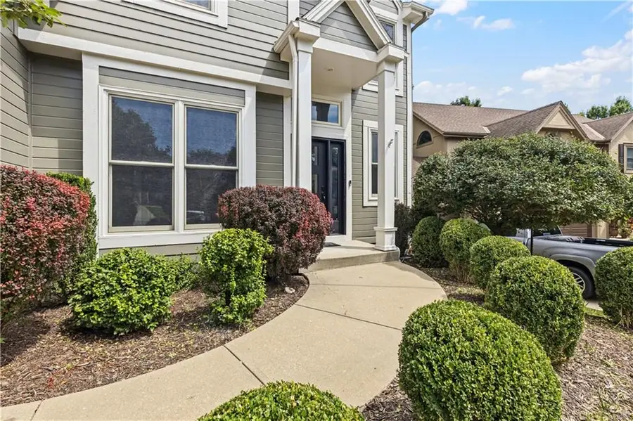 13916 W 72nd Street, Shawnee, KS 66216 - #2