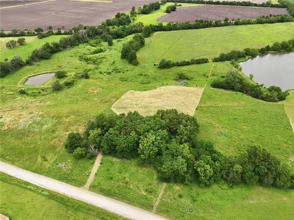 3377 Reno Road, Ottawa, KS 66067