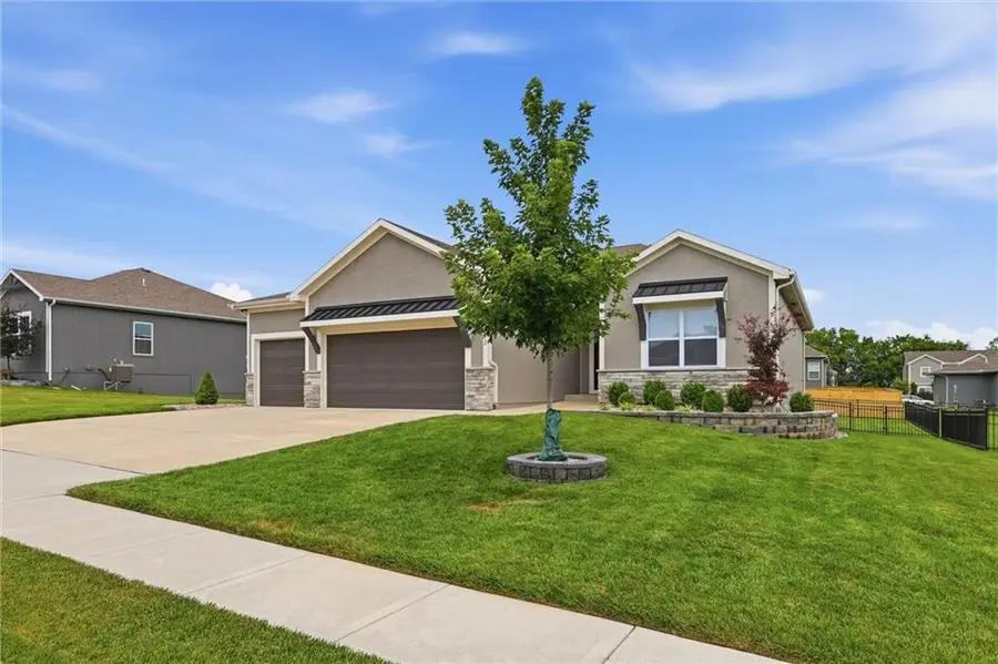 1812 Winchester Drive, Pleasant Hill, MO 64080 - #3