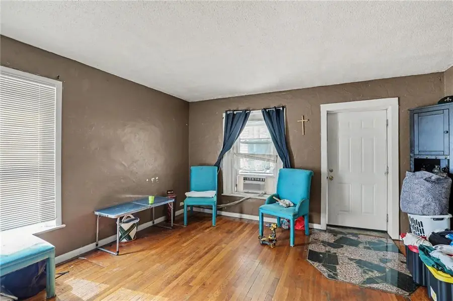 3915 Norledge Avenue, Kansas City, MO 64123 - #3