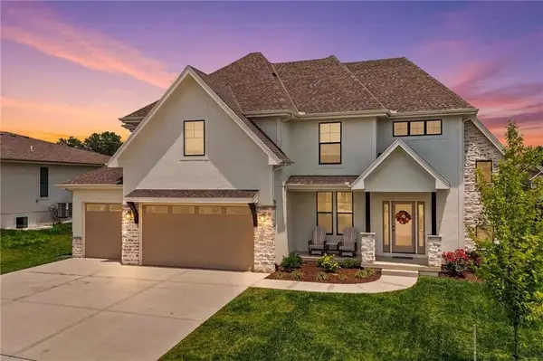 2705 NE Wheatley Drive, Blue Springs, MO 64029