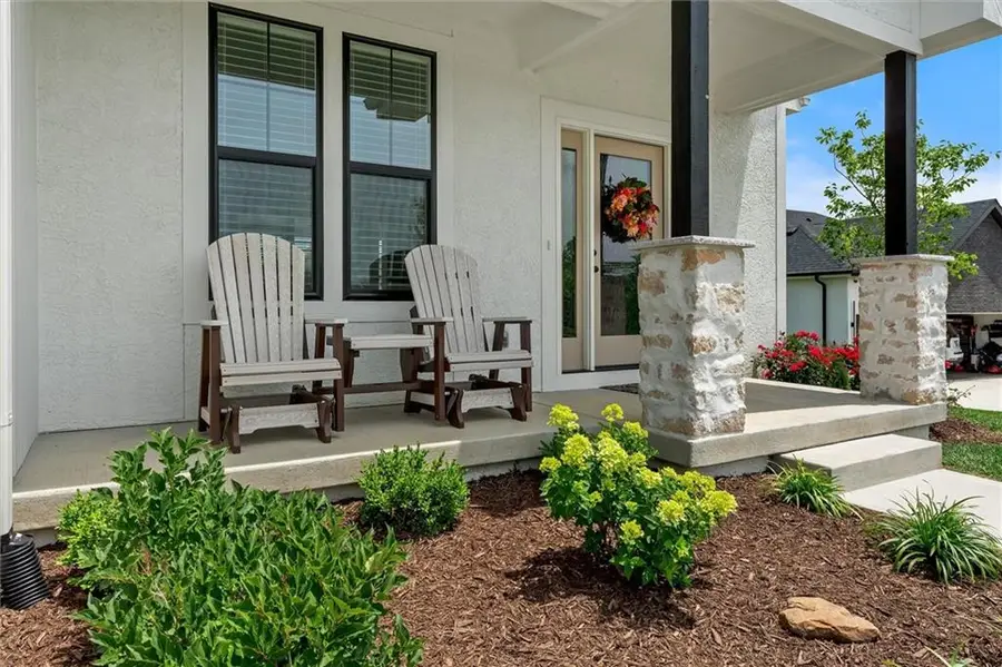 2705 NE Wheatley Drive, Blue Springs, MO 64029 - #2