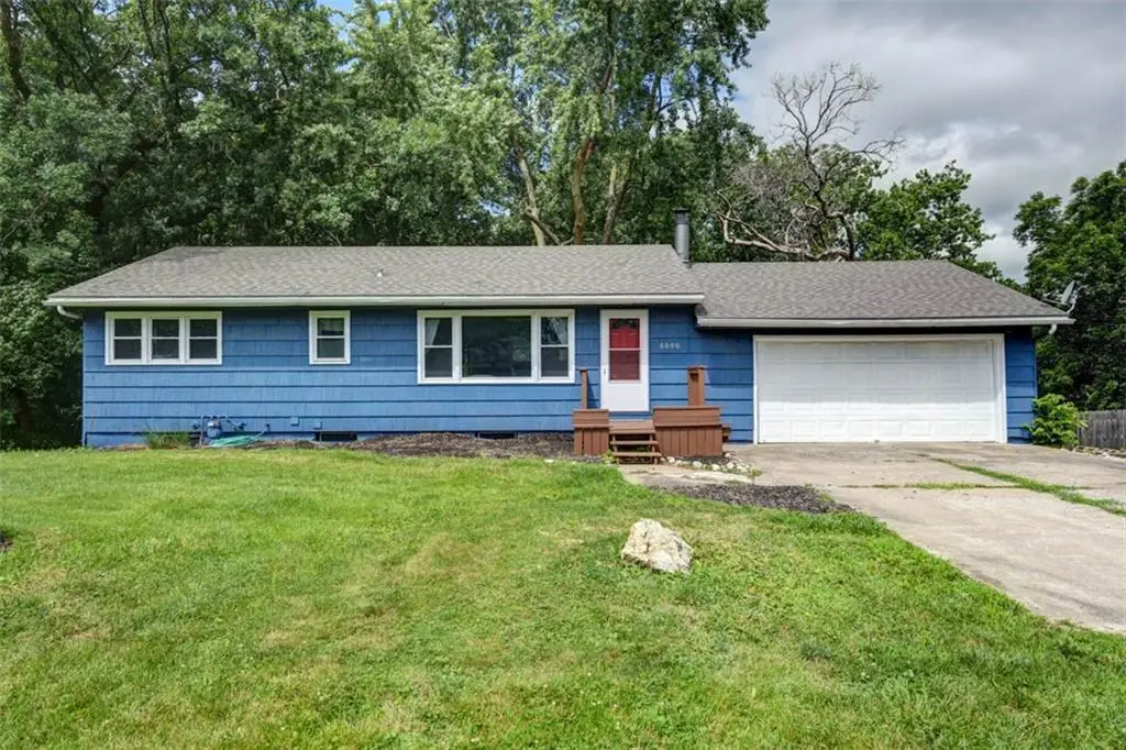 8840 N Forest Avenue, Kansas City, MO 64155 - #1