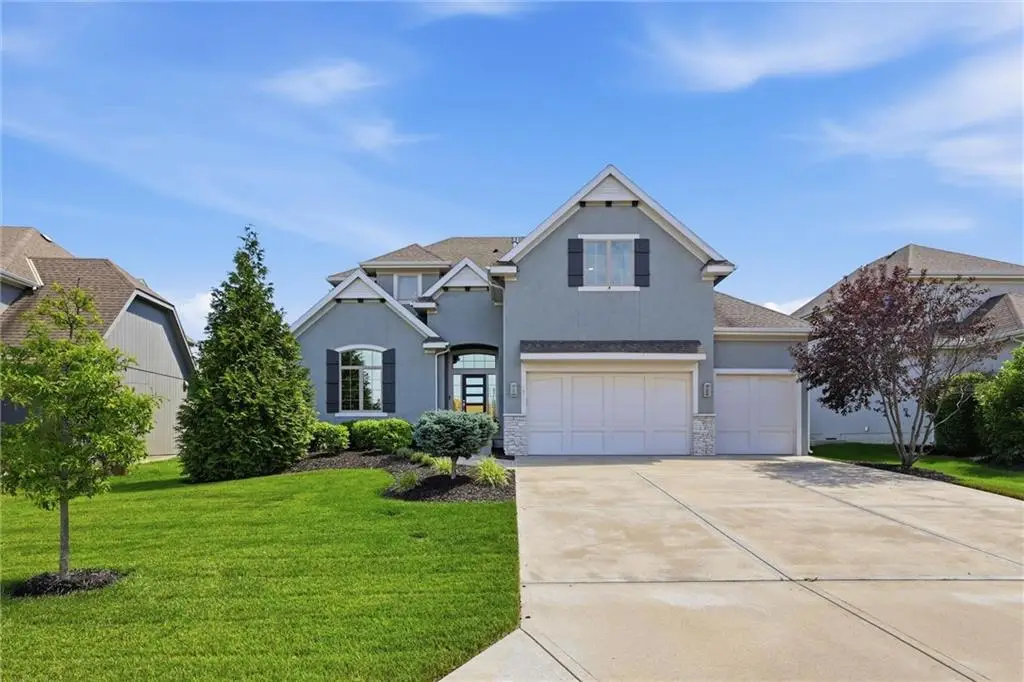 12211 W 183rd Terrace, Overland Park, KS 66013 - #1