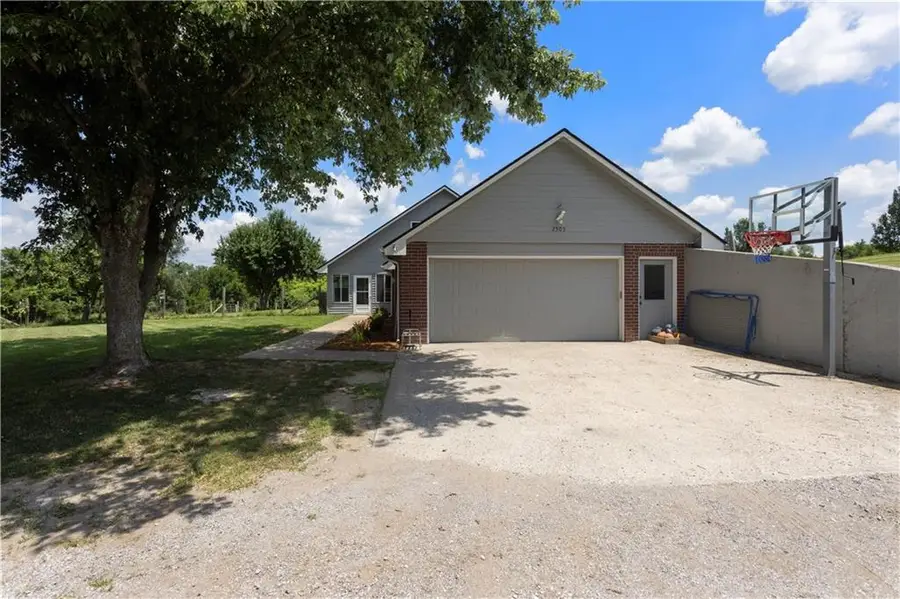 2505 N Whitney Road, Independence, MO 64058 - #2