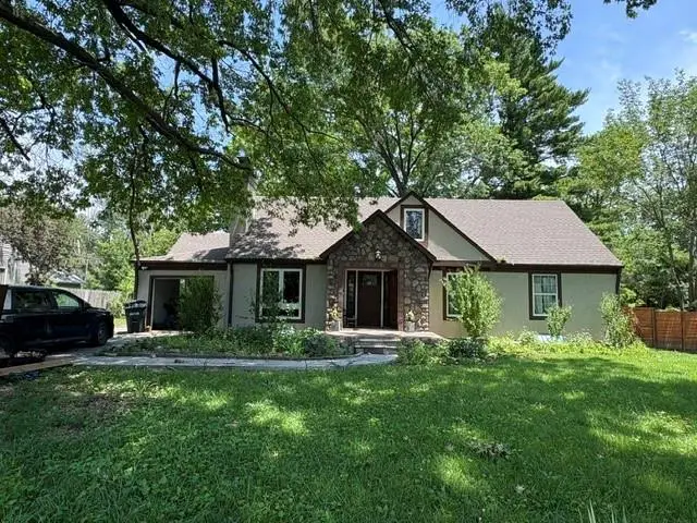7221 Sycamore Avenue, Kansas City, MO 64133 - #1