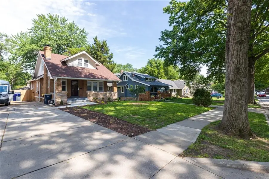 6315 Mcgee Street, Kansas City, MO 64113 - #3