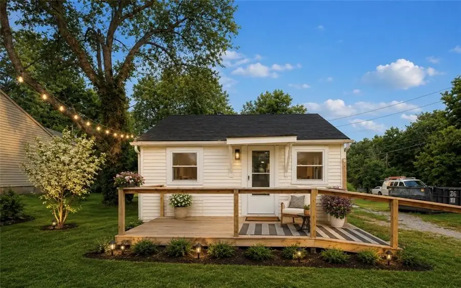 1100 S Savage Street, Independence, MO 64050 - #2