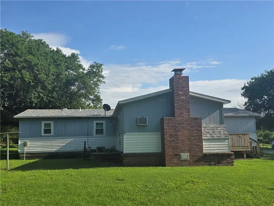 1301 E Charles Street, Fort Scott, KS 66701 - #3