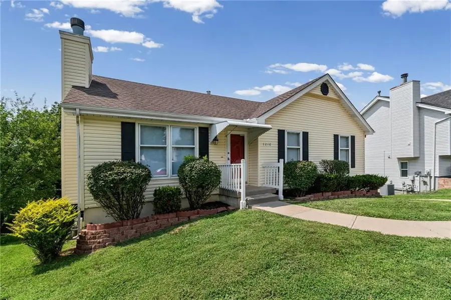 7218 N Pennsylvania Avenue, Kansas City, MO 64118 - #2