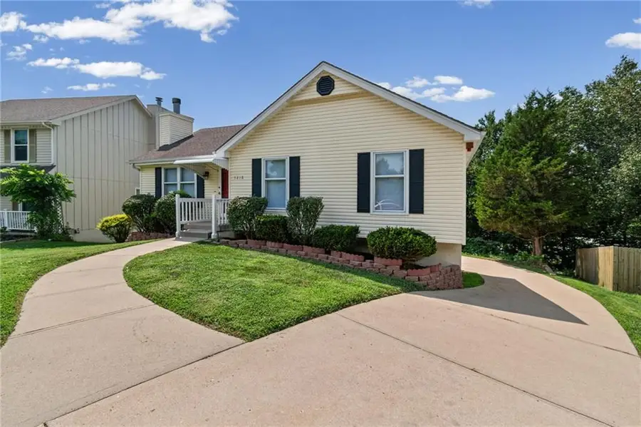 7218 N Pennsylvania Avenue, Kansas City, MO 64118 - #3