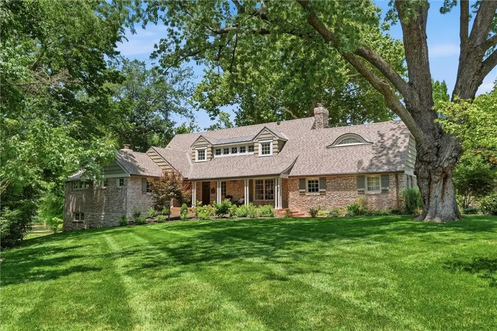2312 Tomahawk Road, Mission Hills, KS 66208 - #1