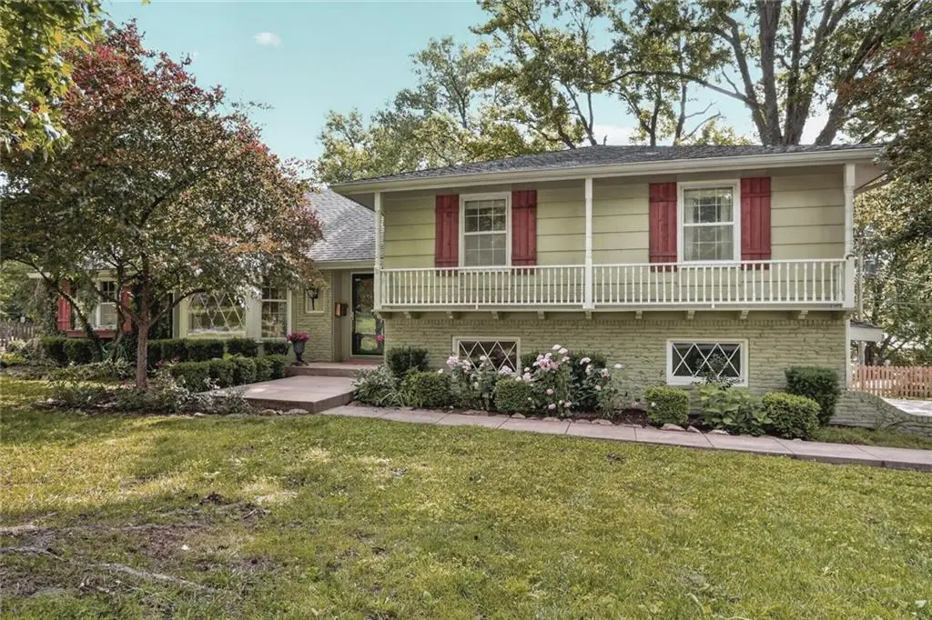 10345 Cherokee Lane, Leawood, KS 66206 - #1