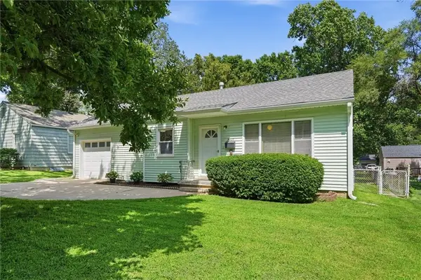 5427 Briar Street, Roeland Park, KS 66205