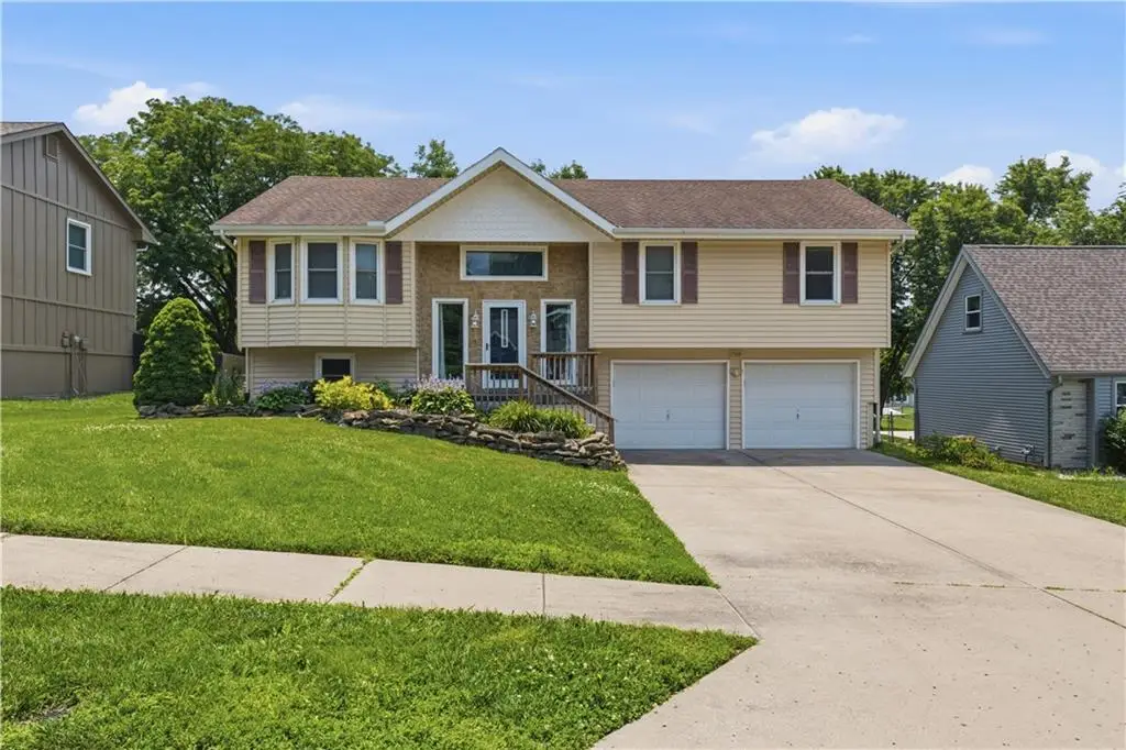 7309 Erika Court, Pleasant Valley, MO 64068 - #1