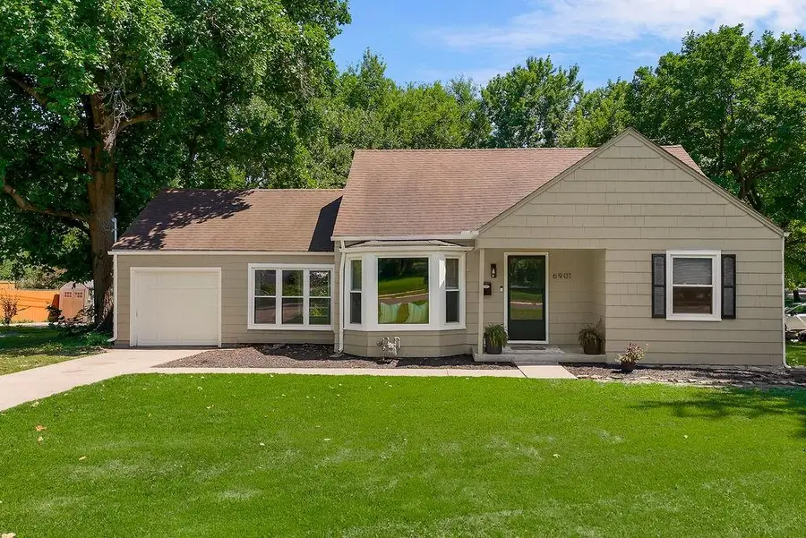6901 Broadmoor Street, Overland Park, KS 66204 - #2