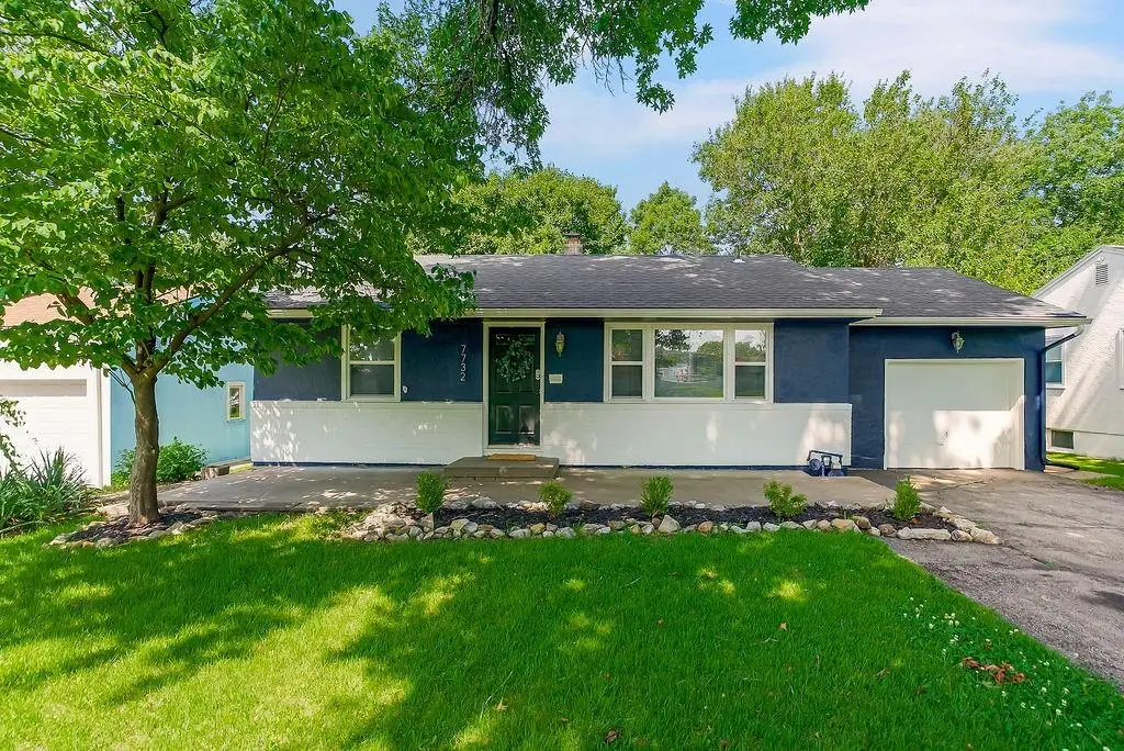 7732 Washington Street, Kansas City, MO 64114 - #1