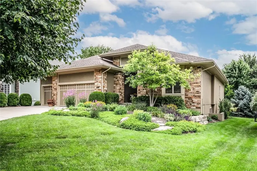 9111 W 157th Terrace, Overland Park, KS 66221 - #2