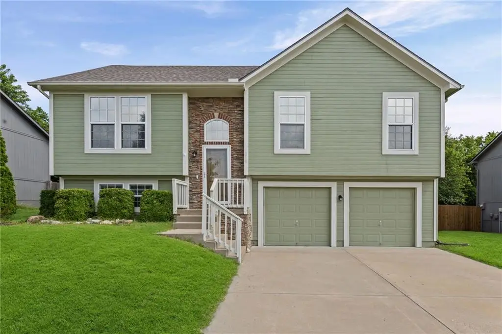 1010 NW Scenic Drive, Grain Valley, MO 64029 - #1
