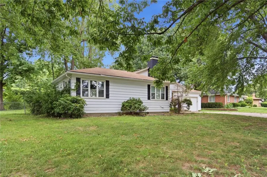 5048 N Olive Street, Kansas City, MO 64118 - #3