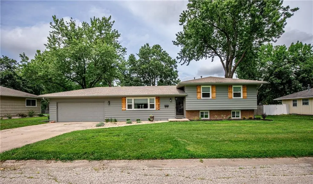 311 Jackson Avenue, Garnett, KS 66032 - #1