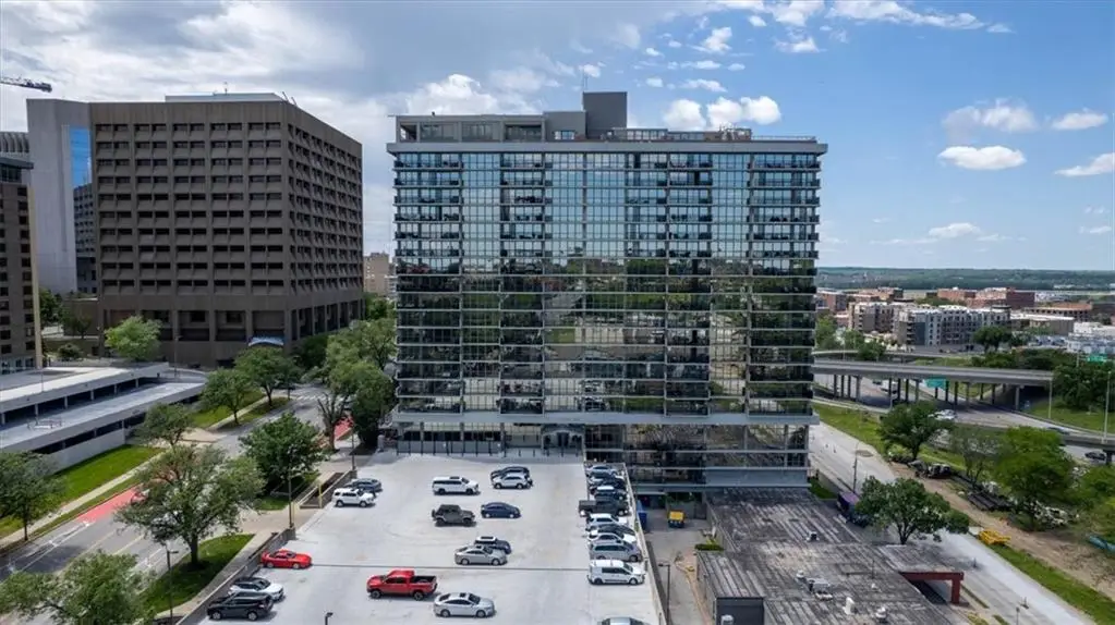 600 E Admiral Boulevard #408, Kansas City, MO 64106 - #1