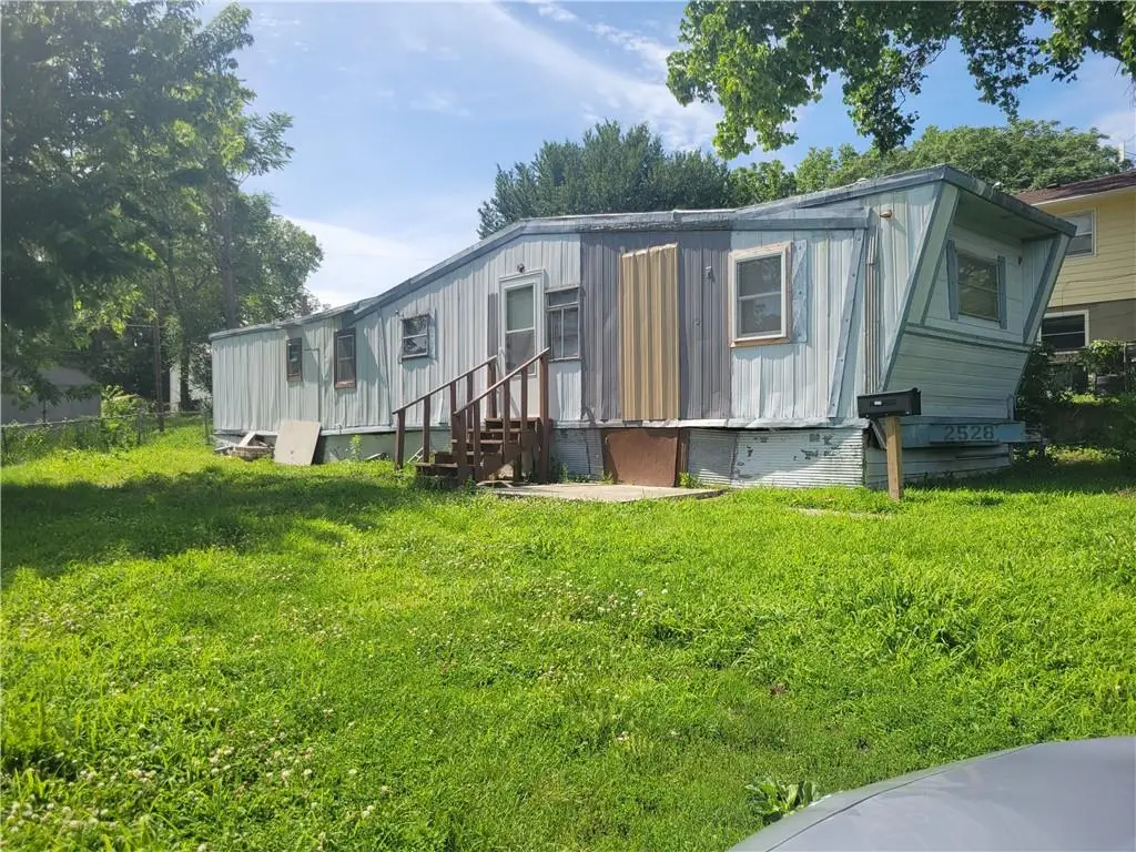 2528 N 3rd Street, Saint Joseph, MO 64505 - #1
