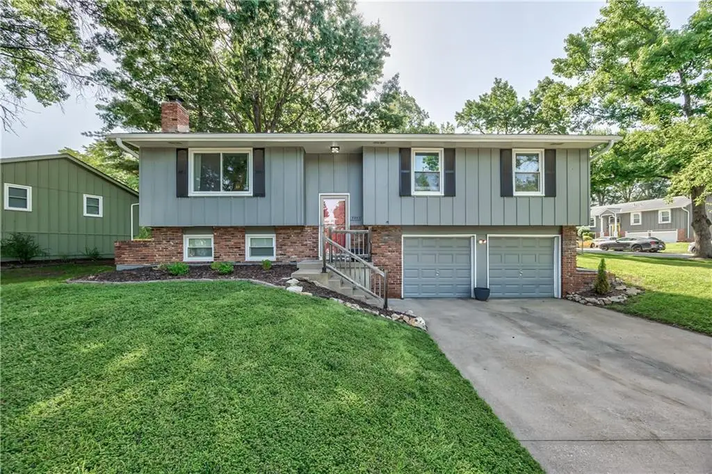 9957 Parkhill Road, Lenexa, KS 66215 - #1