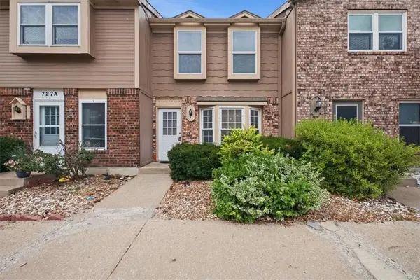 727 SW Liggett Road #B, Blue Springs, MO 64015