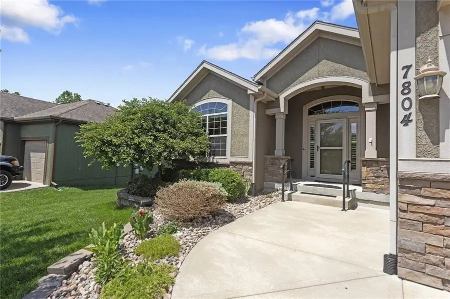 7804 N Walrond Avenue, Kansas City, MO 64119 - #3