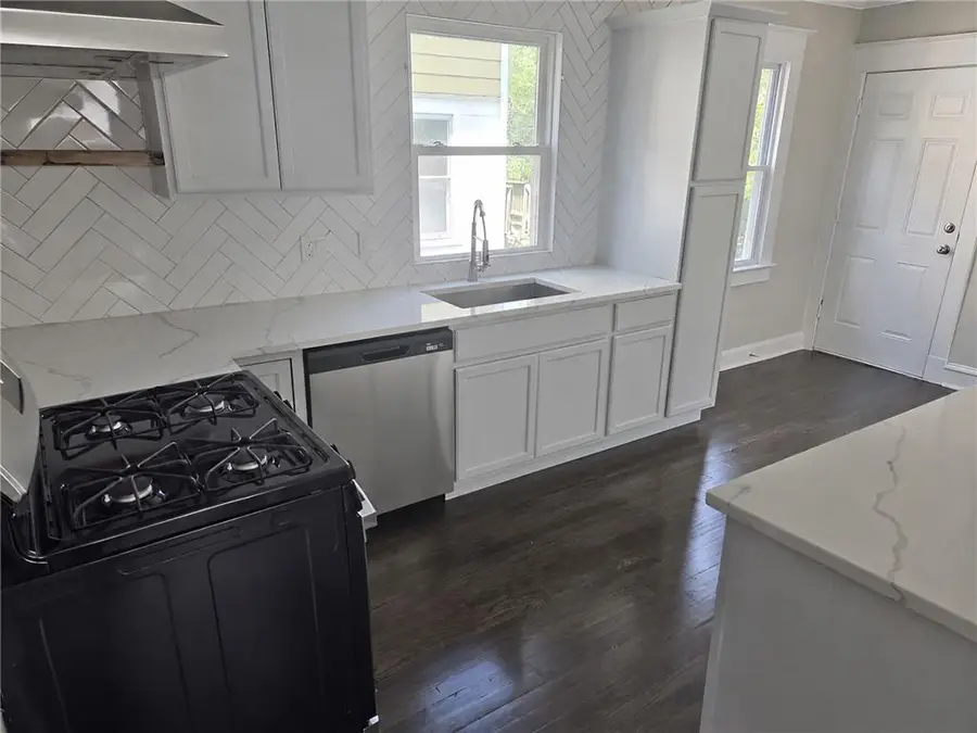 3923 College Avenue, Kansas City, MO 64130 - #3