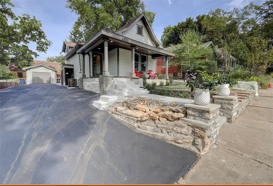 4812 Mercier Street, Kansas City, MO 64112 - #2
