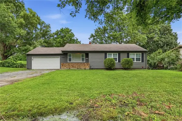 6505 Overton Avenue, Kansas City, MO 64133