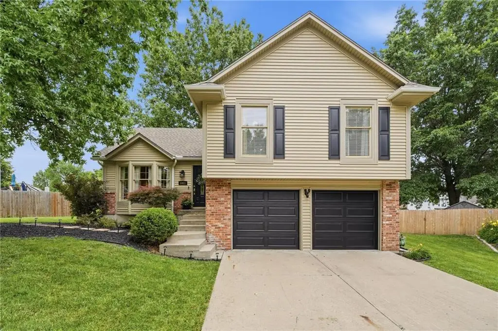 1011 NE 103rd Street, Kansas City, MO 64155 - #1