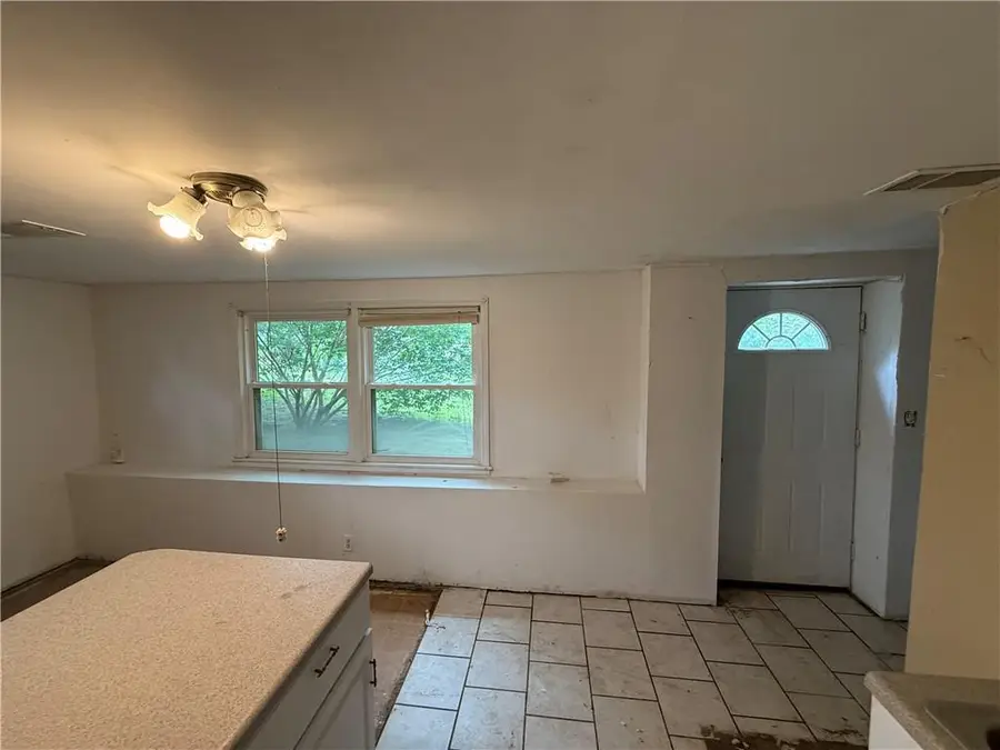 5008 Spring Street, Kansas City, MO 64133 - #3