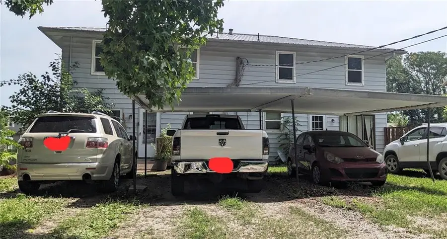 2606 4th Ave Court, Leavenworth, KS 66048 - #2