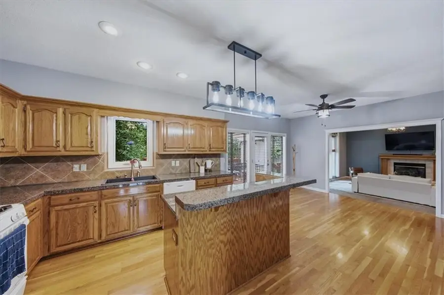 270 SE Sumpter Court, Lees Summit, MO 64063 - #2