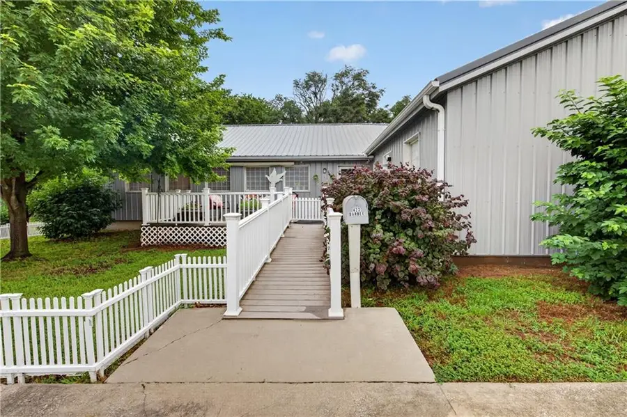 423 S Barbee Street, Fort Scott, KS 66701 - #3