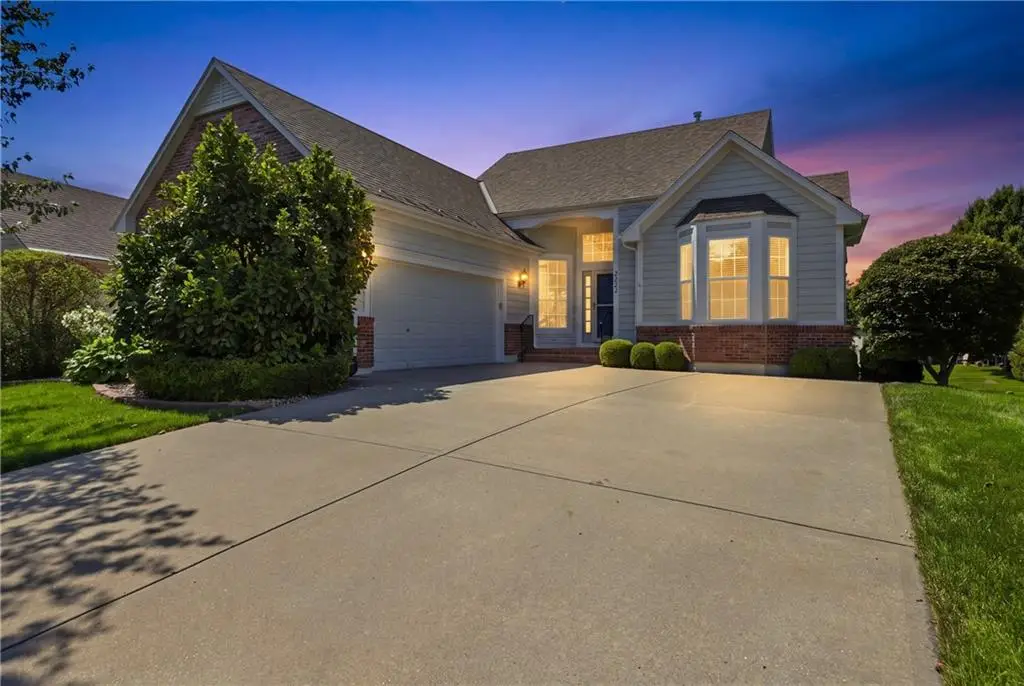 2722 S Brentwood Drive, Independence, MO 64055 - #1